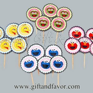 personalized-cupcake-toppers